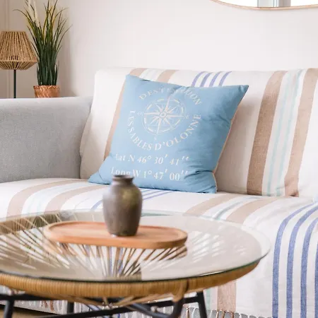 - Magnifique Vue - Palais De Justice - 2-4 Personnes * 莱萨布勒-多洛讷