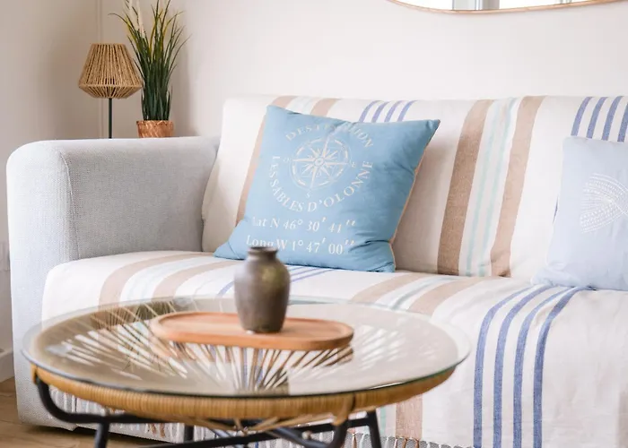 - Magnifique Vue - Palais De Justice - 2-4 Personnes * 莱萨布勒-多洛讷